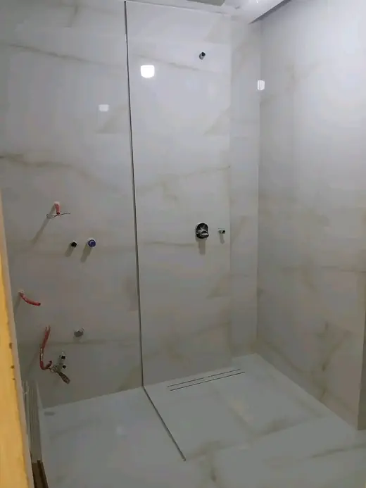 معلم بلاط بورسلان اسباني هندي الرياض