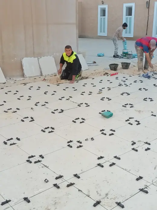 فني معلم بلاط بورسلان ليزر الرياض